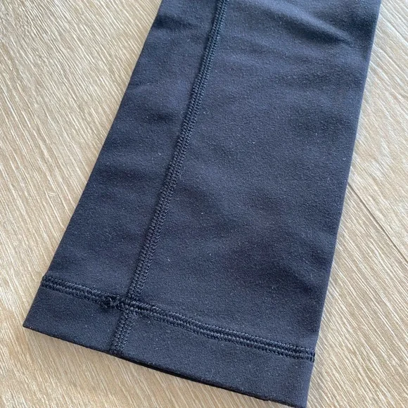 Lululemon high waisted leggings! Size 2! - Picture 3 of 7